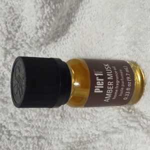 Pier 1 Amber Musk fragrance oil (New)0.33 fl oz